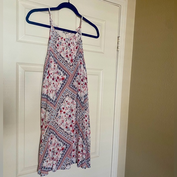 Francesca’s Miami Halter Dress Large with lining flowy with flowers - Picture 2 of 6